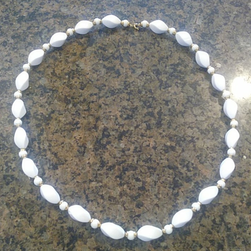 Antique Beaded Necklace White Gold Color